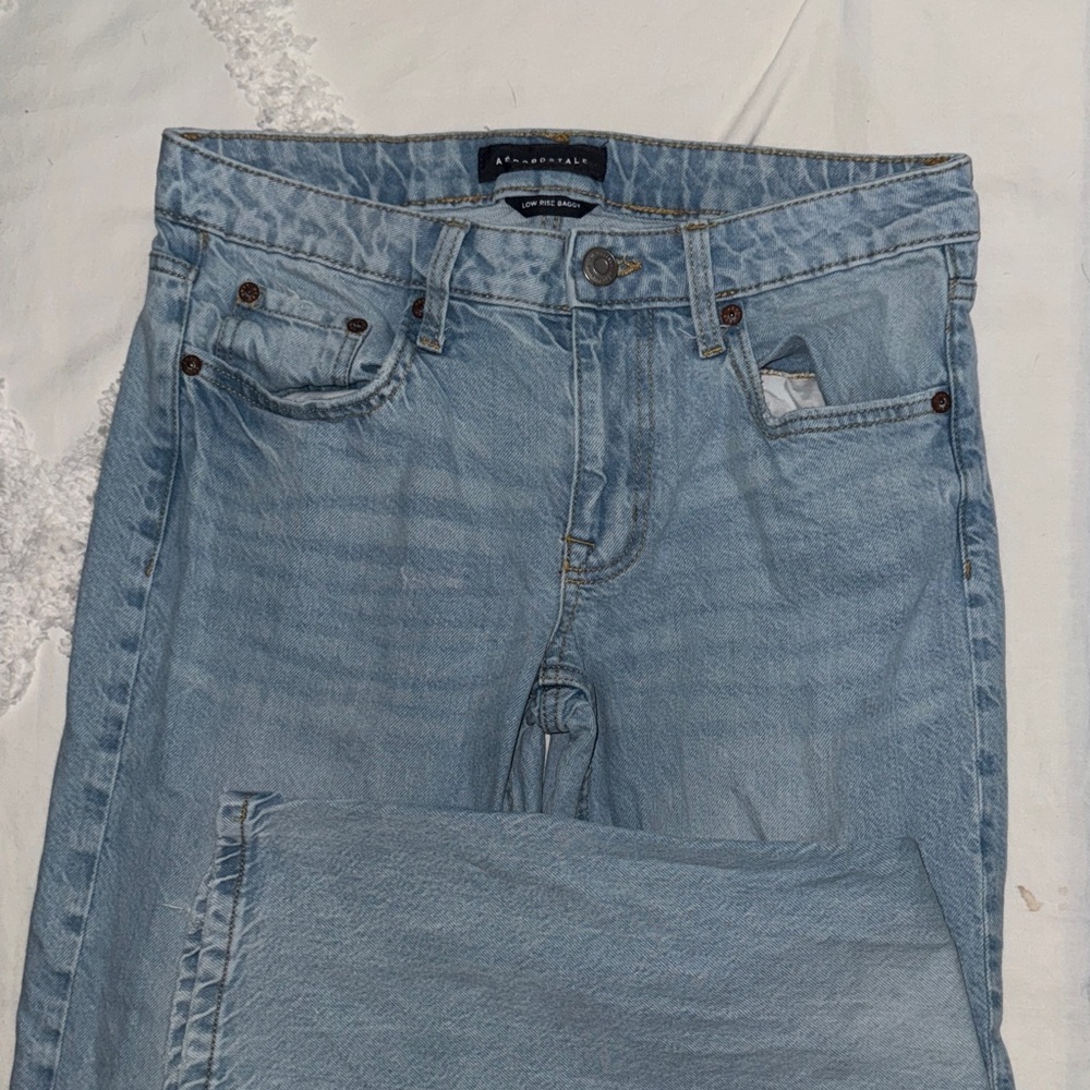Aeropostale Women's Light Blue Straight Leg Jeans